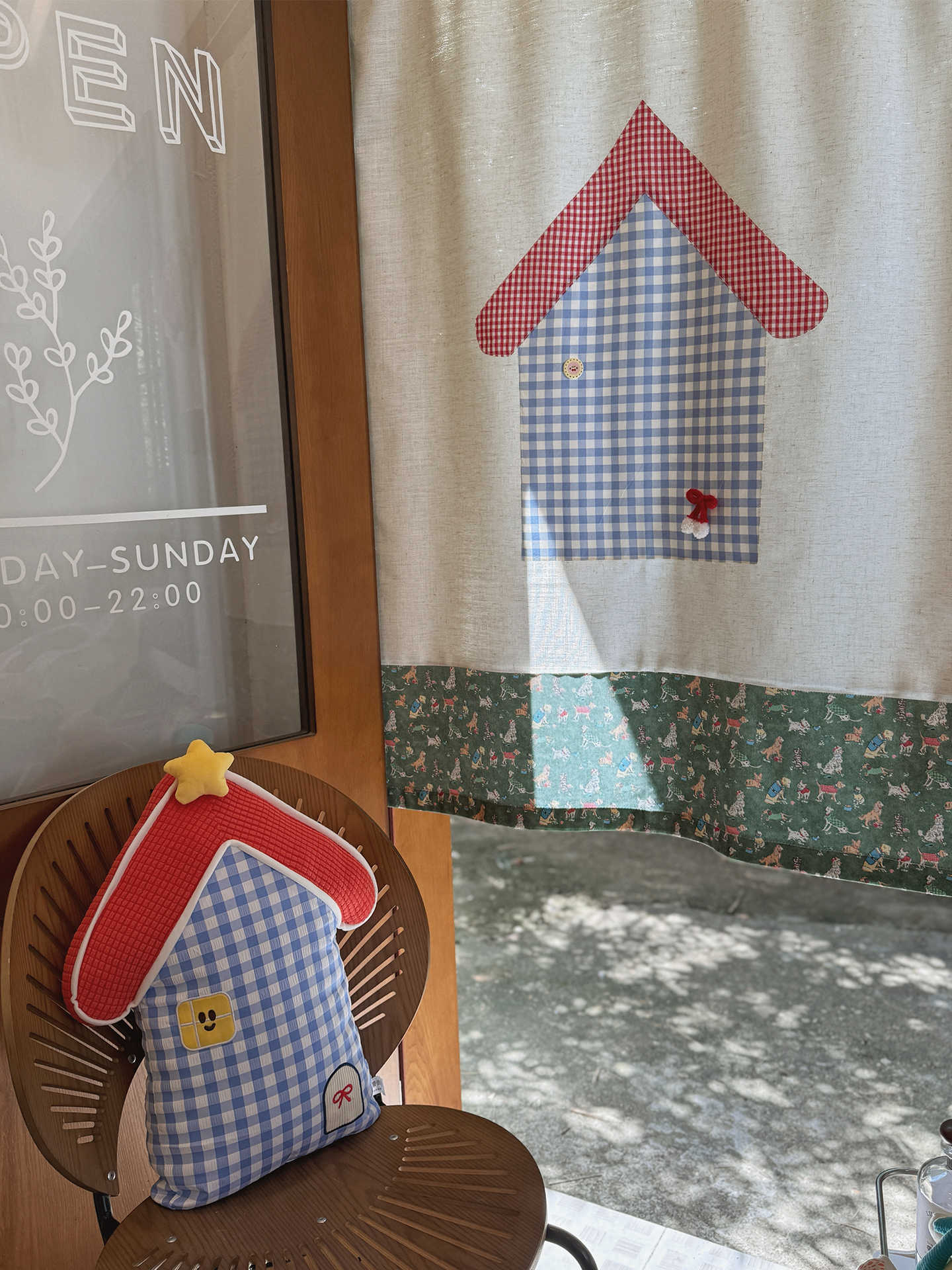 VIKAMA Gingham Small House Nor - Commercial Kitchen Ceiling ulasan dan harga