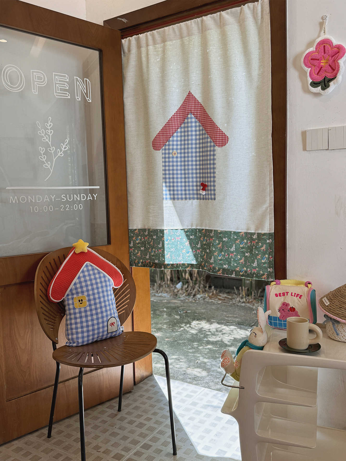 VIKAMA Gingham Small House Nor - Commercial Kitchen Ceiling ulasan dan harga